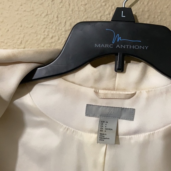 White Blazer - Picture 4 of 4